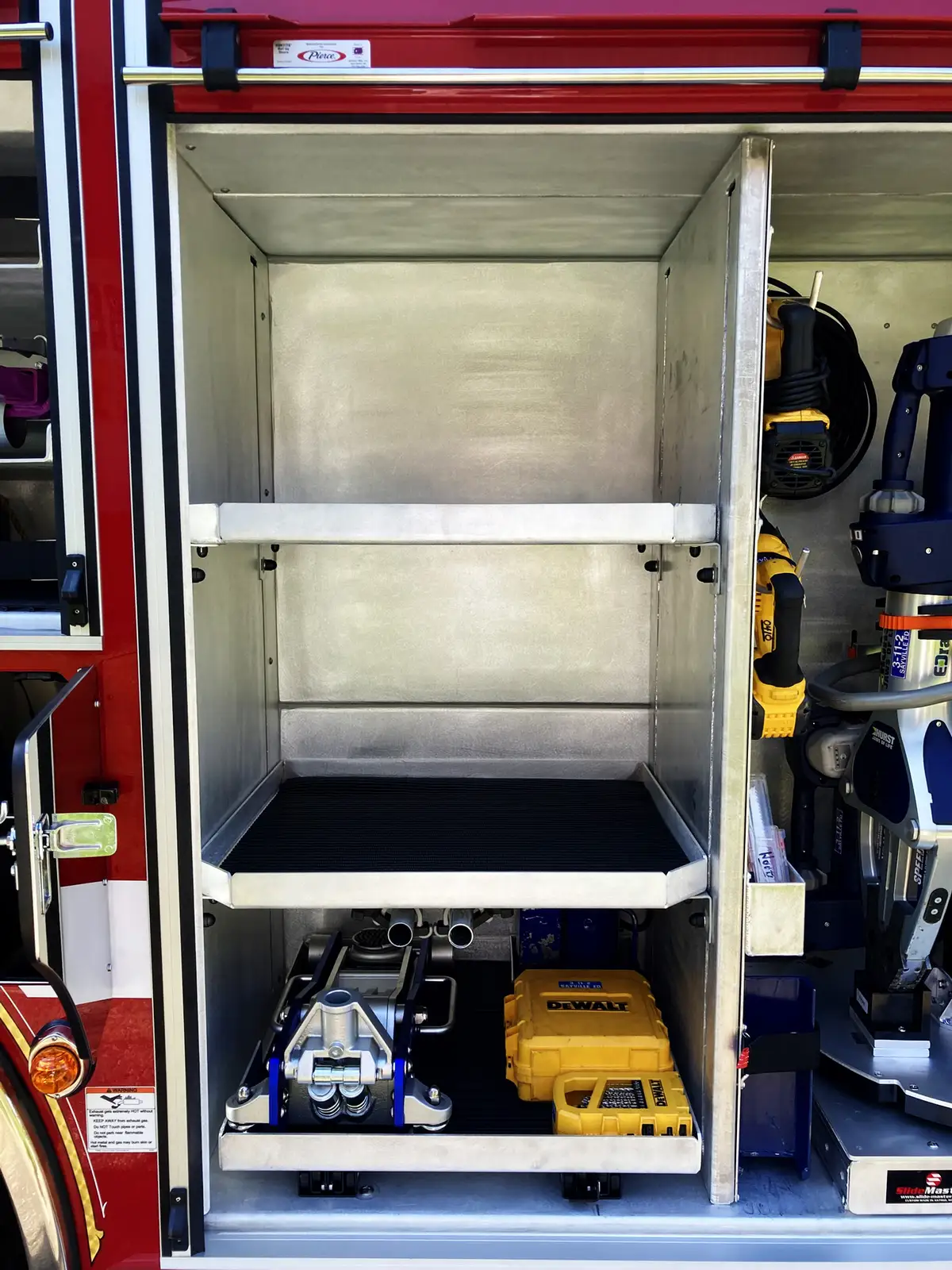 Pierce Velocity Rescue Pumper exterior view, photo 12 of 66