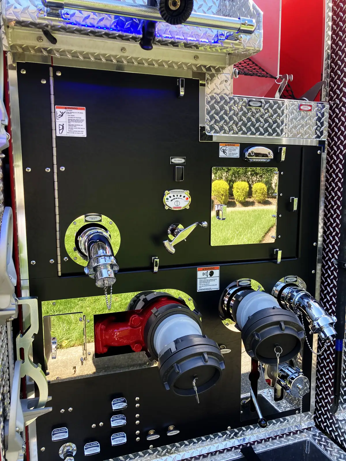 Pierce Velocity Rescue Pumper exterior view, photo 17 of 66