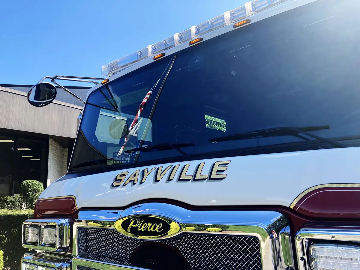 Pierce Velocity Rescue Pumper exterior view, photo 25 of 66