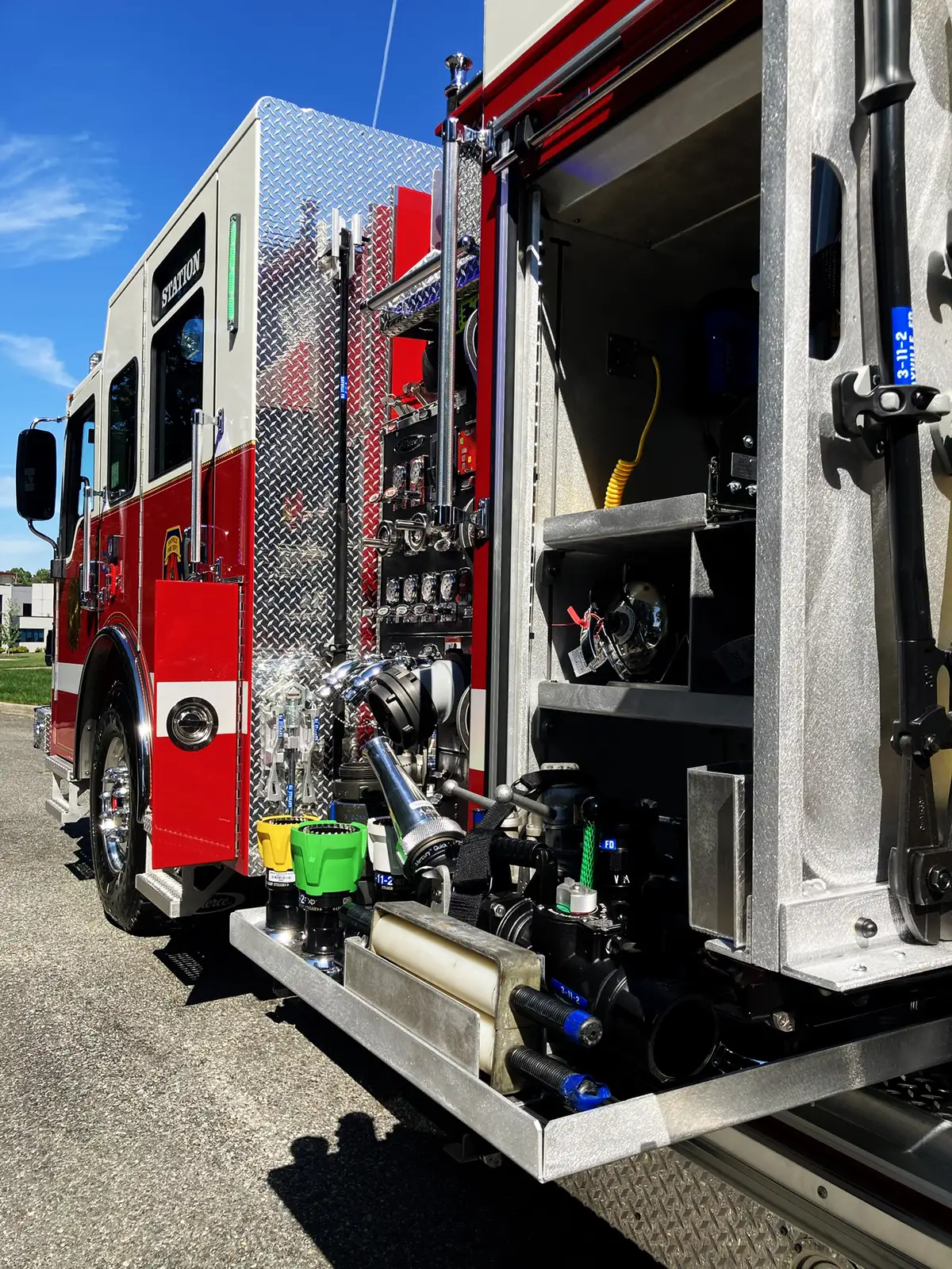 Pierce Velocity Rescue Pumper exterior view, photo 44 of 66