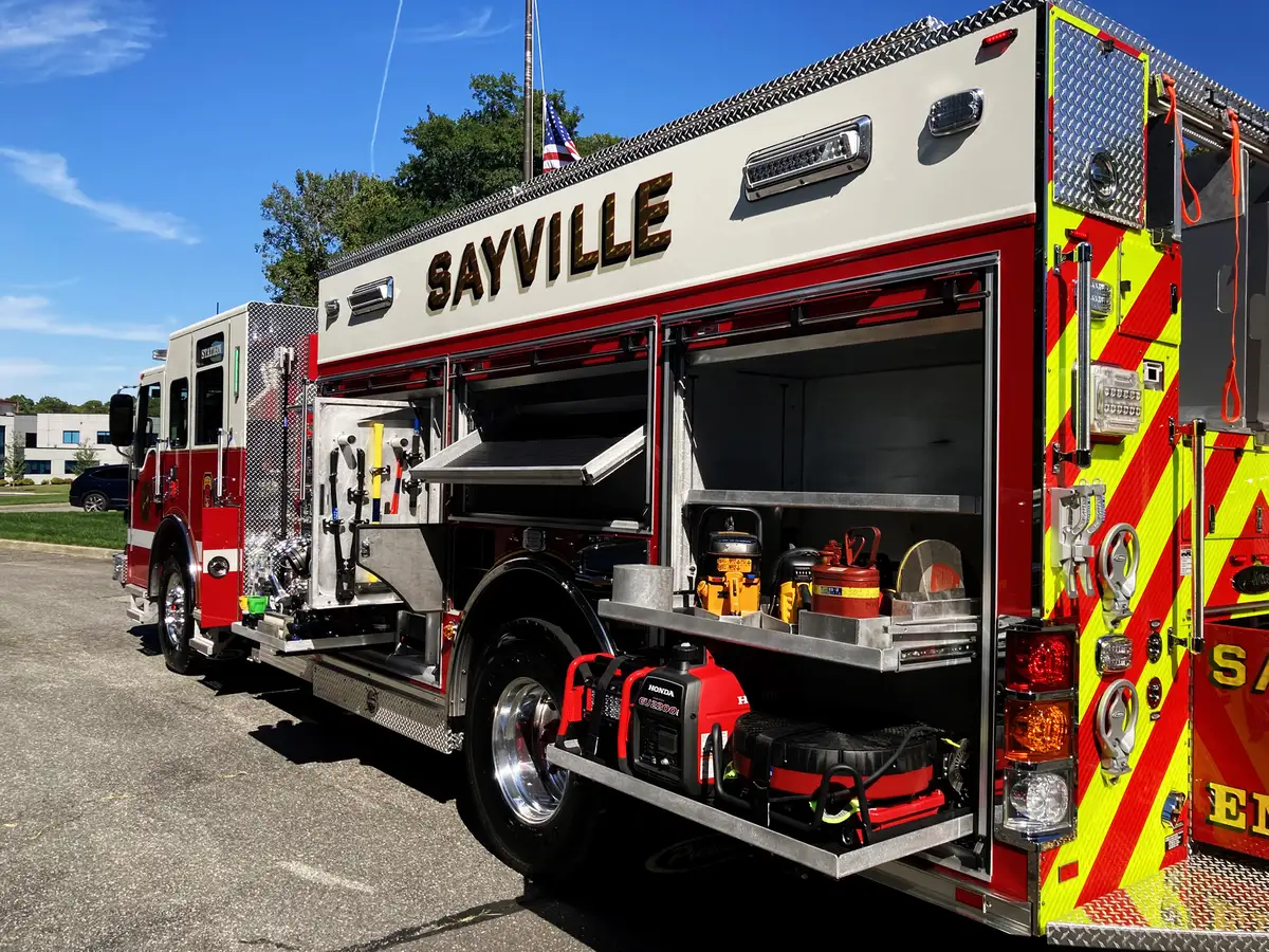 Pierce Velocity Rescue Pumper exterior view, photo 47 of 66