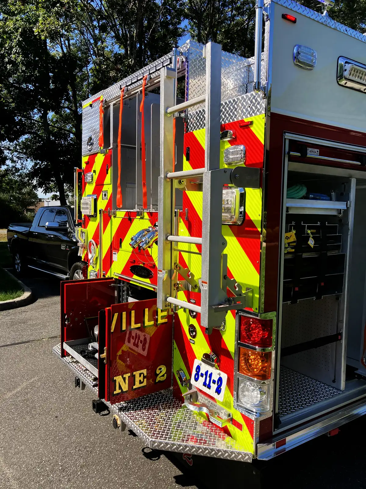 Pierce Velocity Rescue Pumper exterior view, photo 51 of 66
