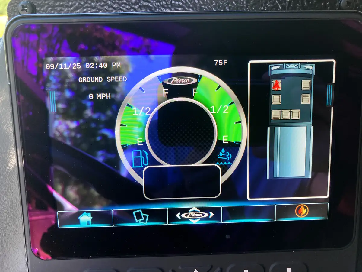 Pierce Velocity Rescue Pumper exterior view, photo 54 of 66