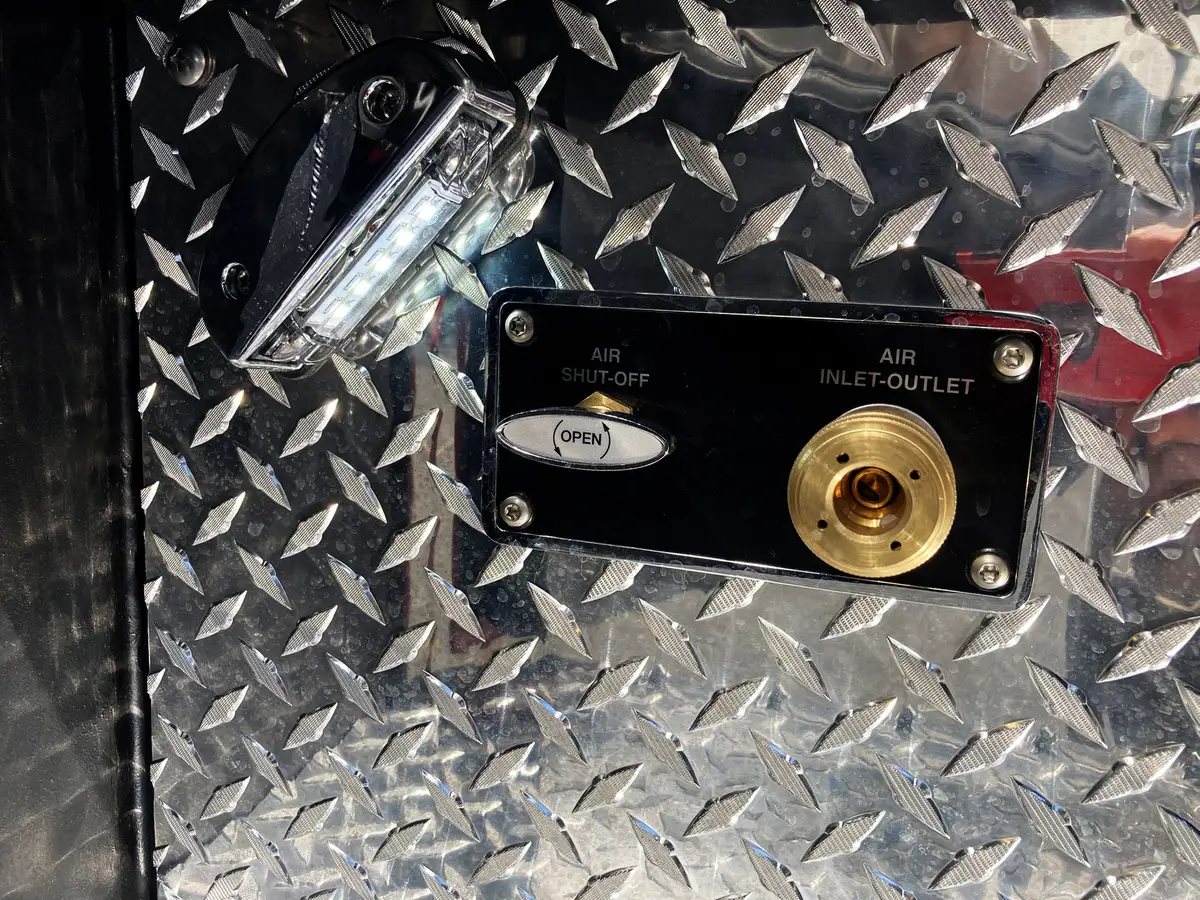 Pierce Velocity Rescue Pumper exterior view, photo 59 of 66