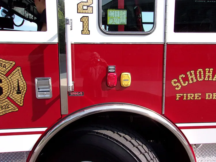 Pierce Arrow Pumper exterior view, photo 10 of 37