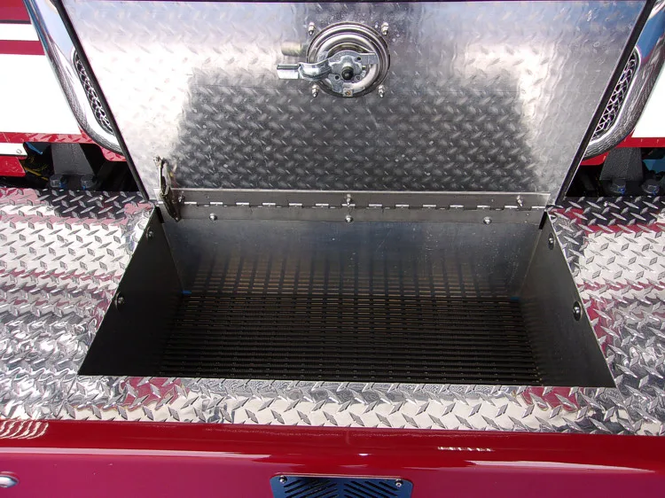 Pierce Arrow Pumper exterior view, photo 31 of 37