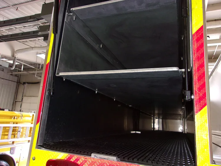 Pierce Arrow Pumper exterior view, photo 34 of 37