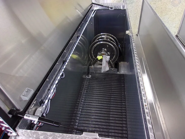 Pierce Arrow Pumper exterior view, photo 35 of 37