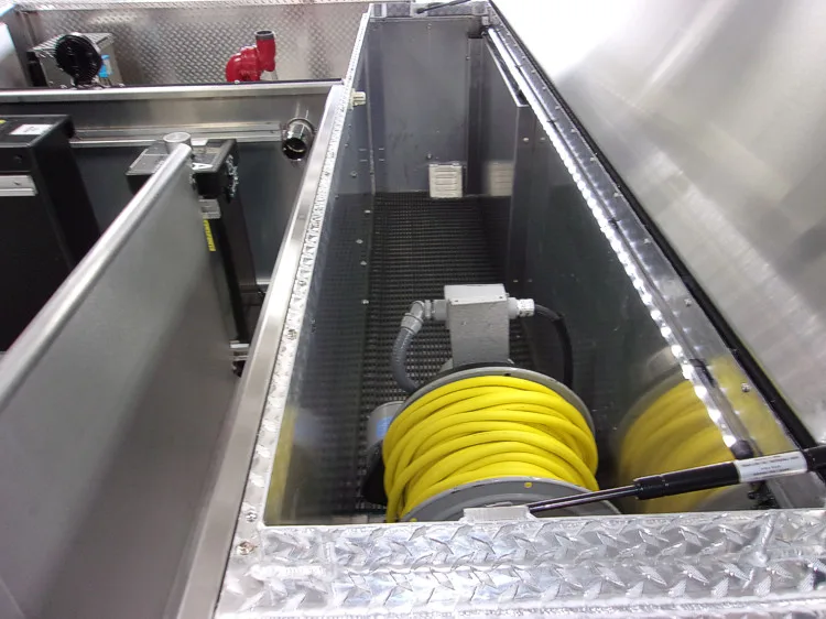 Pierce Arrow Pumper exterior view, photo 36 of 37