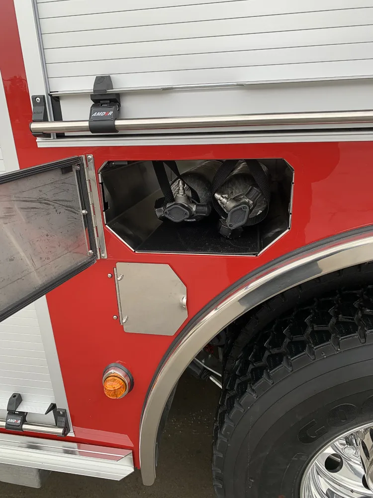 Pierce Enforcer Rescue Pumper exterior view, photo 15 of 56