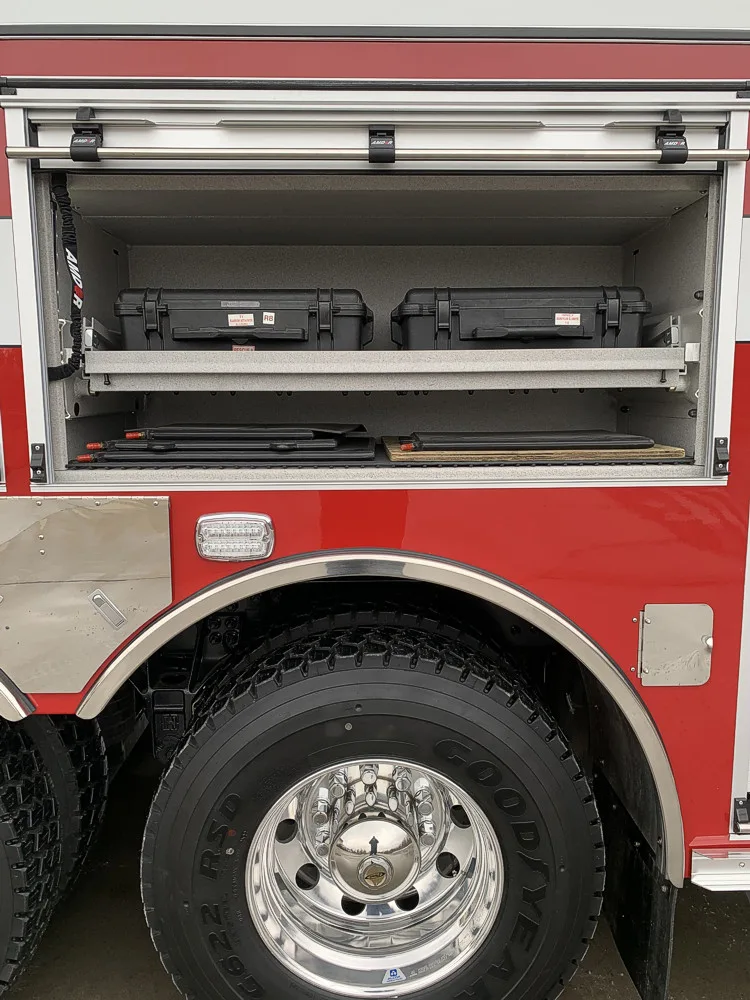 Pierce Enforcer Rescue Pumper exterior view, photo 18 of 56