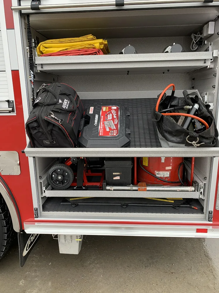 Pierce Enforcer Rescue Pumper exterior view, photo 22 of 56