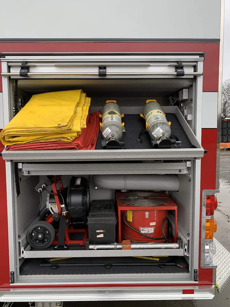 Pierce Enforcer Rescue Pumper exterior view, photo 23 of 56