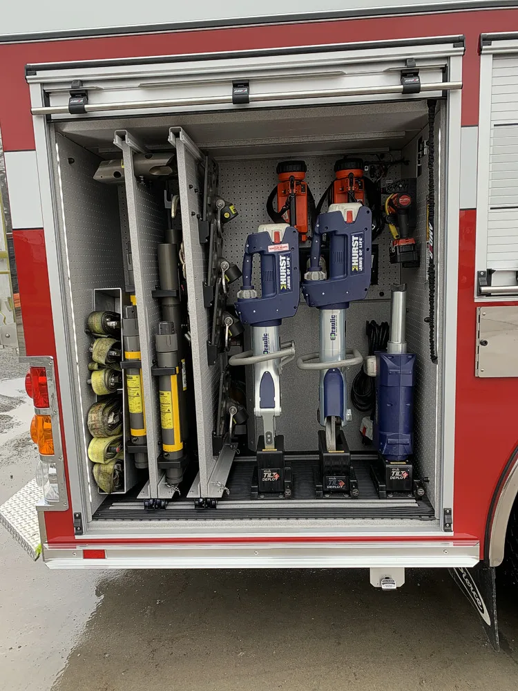 Pierce Enforcer Rescue Pumper exterior view, photo 26 of 56
