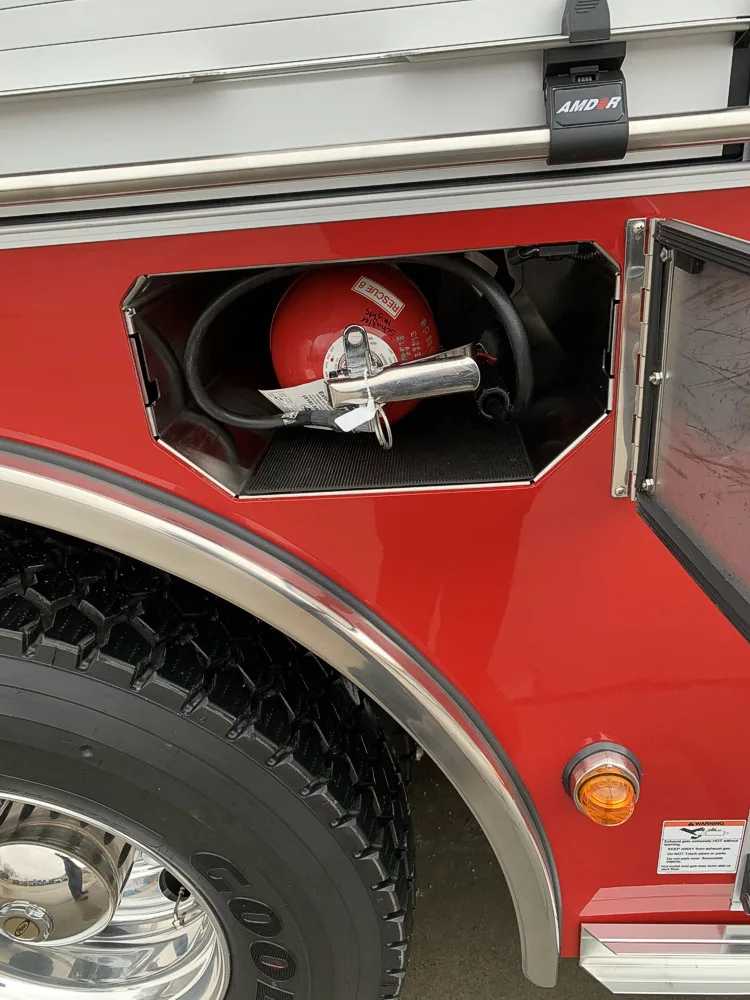 Pierce Enforcer Rescue Pumper exterior view, photo 33 of 56