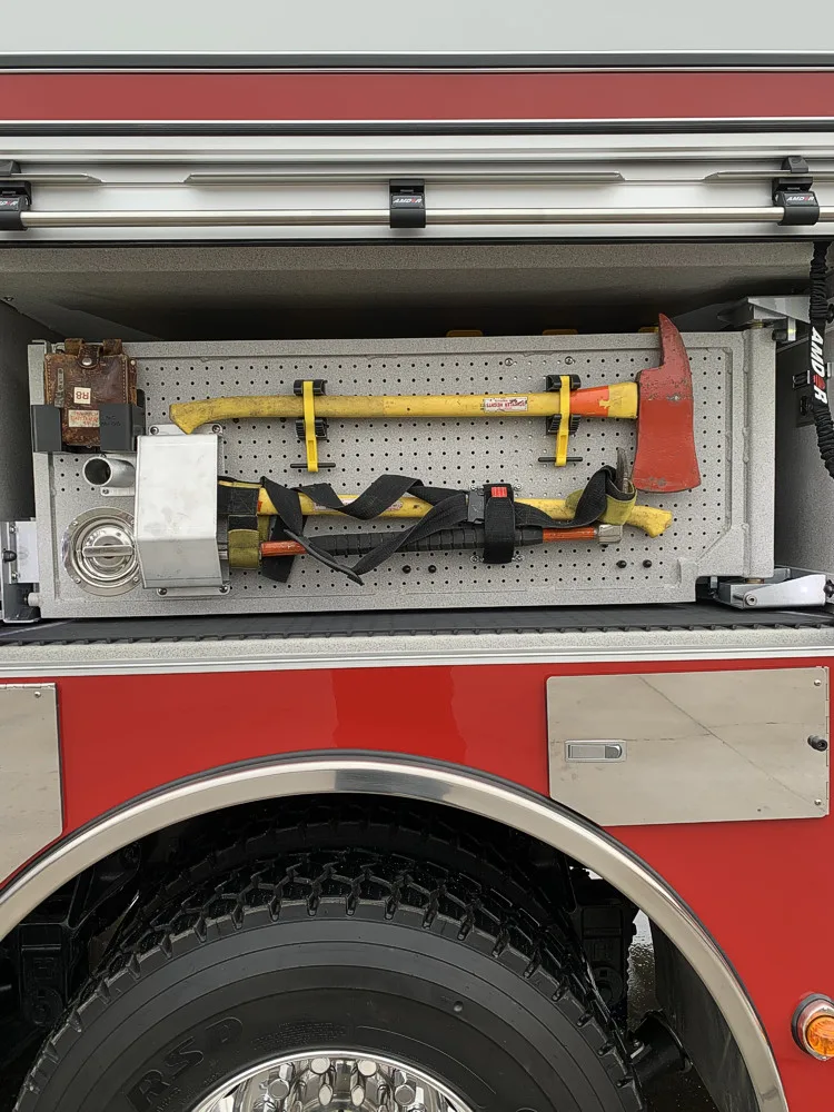 Pierce Enforcer Rescue Pumper exterior view, photo 36 of 56