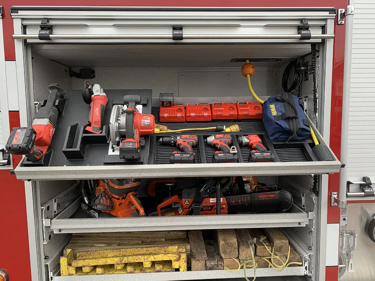 Pierce Enforcer Rescue Pumper exterior view, photo 41 of 56