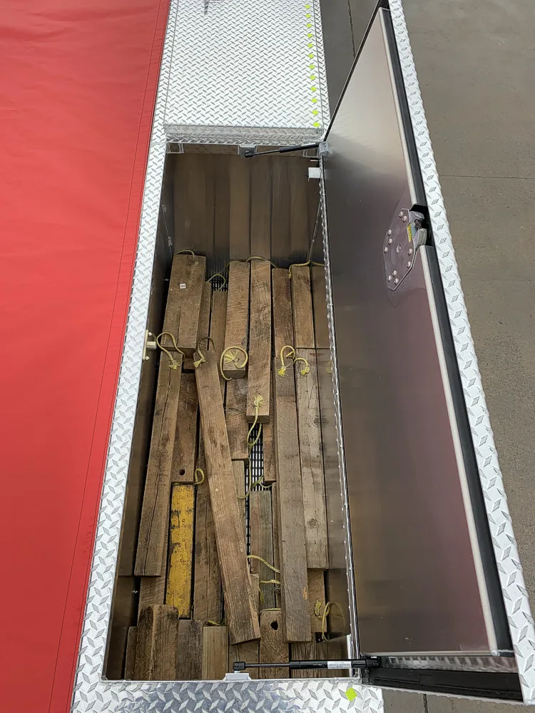 Pierce Enforcer Rescue Pumper exterior view, photo 48 of 56