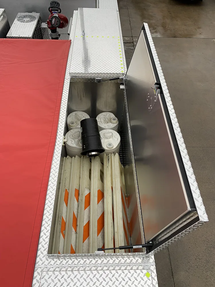 Pierce Enforcer Rescue Pumper exterior view, photo 49 of 56