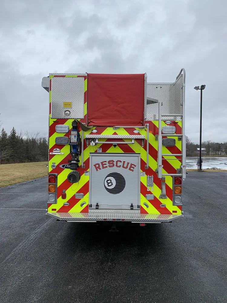 Pierce Enforcer Rescue Pumper exterior view, photo 5 of 56