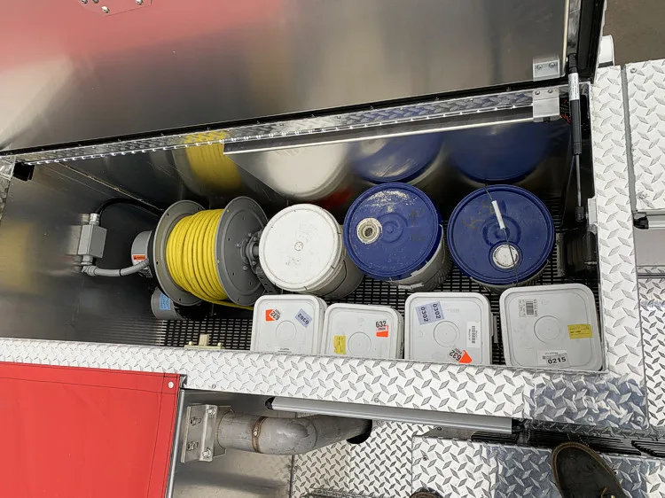 Pierce Enforcer Rescue Pumper exterior view, photo 51 of 56