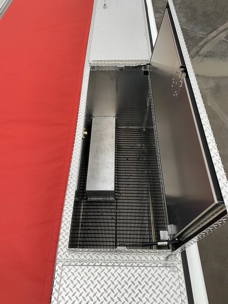 Pierce Enforcer Rescue Pumper exterior view, photo 52 of 56