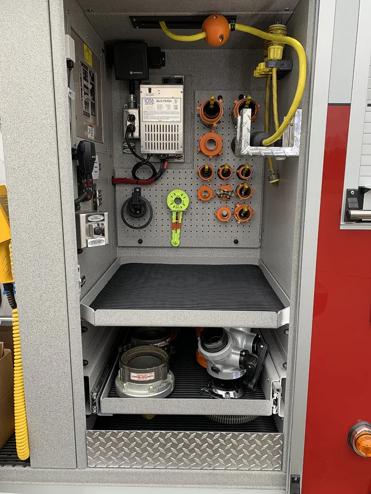 Pierce Enforcer Rescue Pumper exterior view, photo 55 of 56