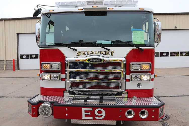 Pierce Enforcer exterior view, photo 24 of 25