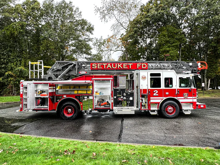 Pierce Enforcer Aerial exterior view, photo 17 of 46