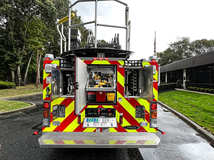 Pierce Enforcer Aerial exterior view, photo 37 of 46