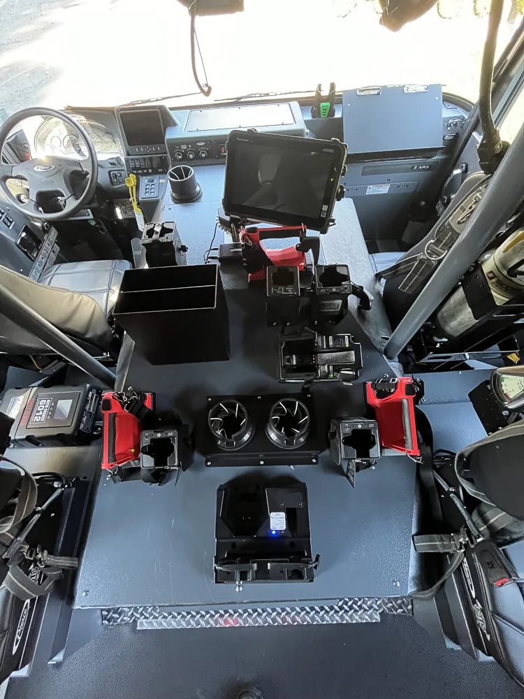 Pierce Enforcer Aerial exterior view, photo 28 of 31