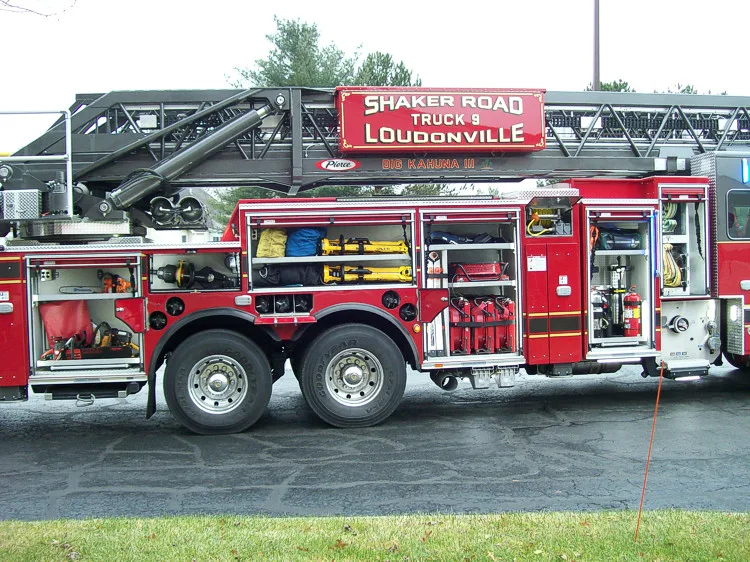 Pierce Pumper exterior view, photo 3 of 87