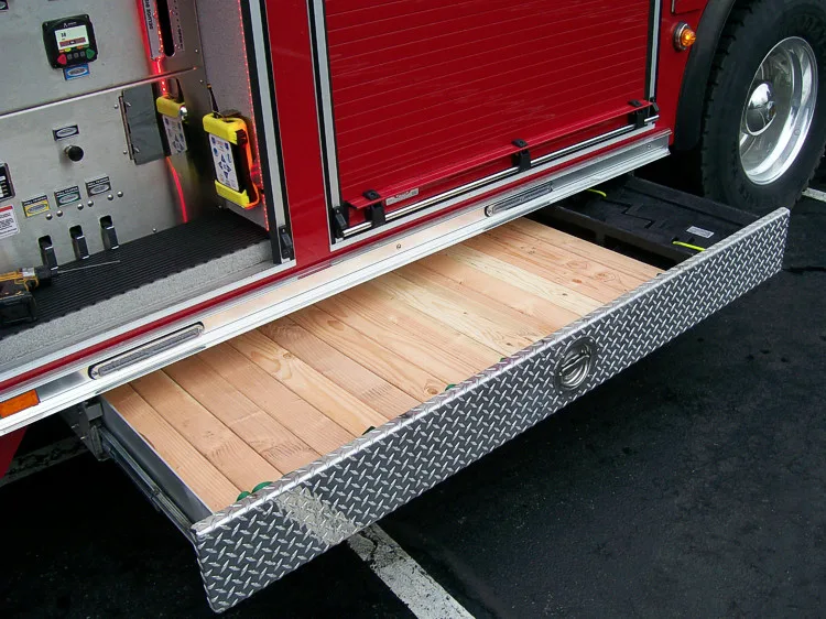 Pierce Pumper exterior view, photo 64 of 87