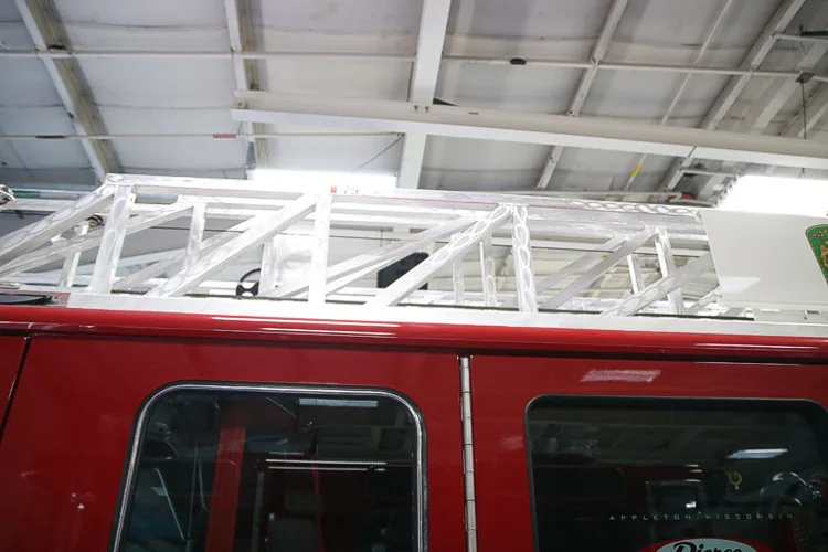 Pierce Enforcer Pumper exterior view, photo 12 of 65