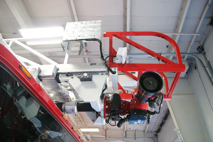 Pierce Enforcer Pumper exterior view, photo 13 of 65