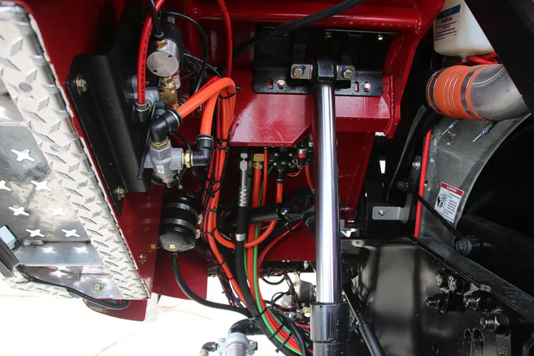 Pierce Enforcer Pumper exterior view, photo 32 of 65