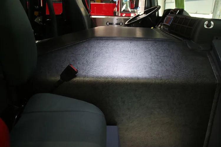 Pierce Enforcer Pumper exterior view, photo 38 of 65