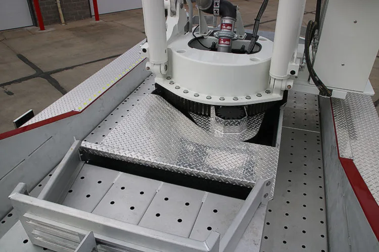 Pierce Enforcer Pumper exterior view, photo 54 of 65