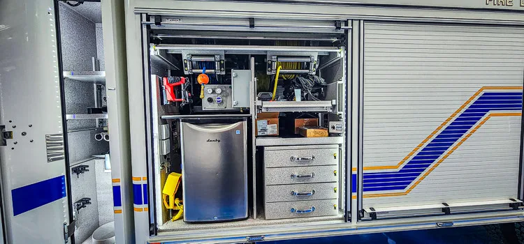 Pierce Enforcer Pumper exterior view, photo 21 of 80