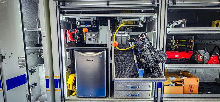 Pierce Enforcer Pumper exterior view, photo 33 of 80