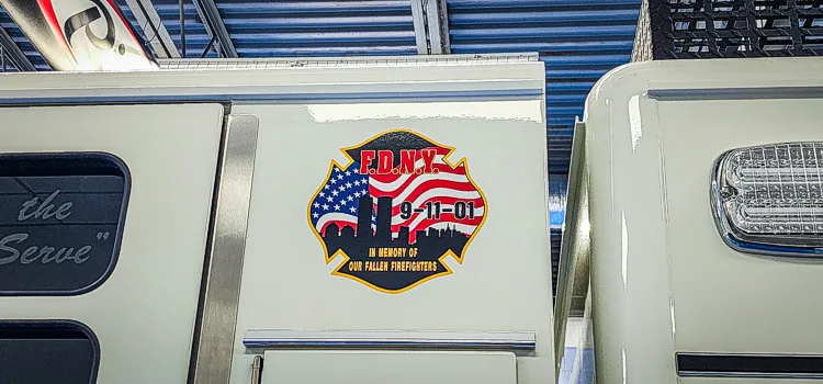 Pierce Enforcer Pumper exterior view, photo 34 of 80