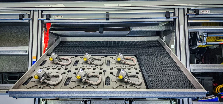 Pierce Enforcer Pumper exterior view, photo 53 of 80