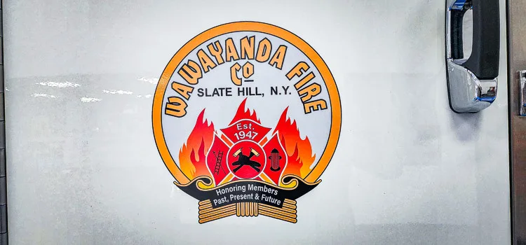 Pierce Enforcer Pumper exterior view, photo 8 of 80