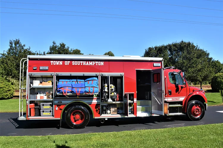 Pierce Fire Apparatus exterior view, photo 10 of 25