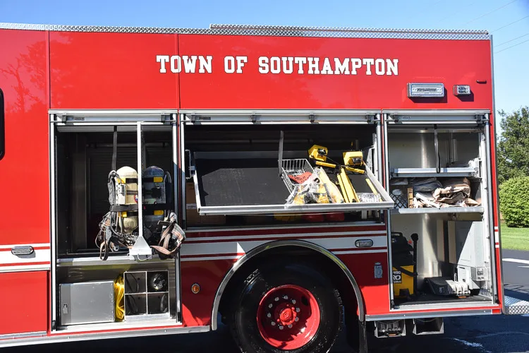 Pierce Fire Apparatus exterior view, photo 4 of 25