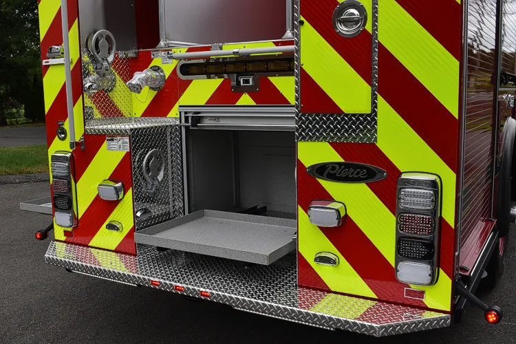 Pierce Enforcer exterior view, photo 9 of 29