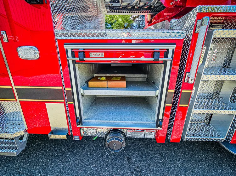 Pierce Enforcer Aerial exterior view, photo 11 of 59