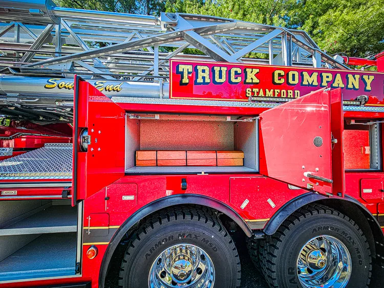 Pierce Enforcer Aerial exterior view, photo 13 of 59