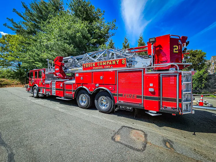 Pierce Enforcer Aerial exterior view, photo 2 of 59