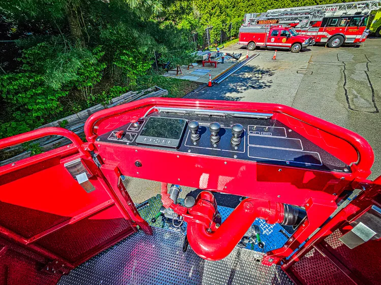 Pierce Enforcer Aerial exterior view, photo 53 of 59